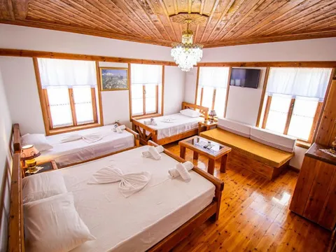 Chambre de l'Hotel Bebej Tradicional à Gjirokastër