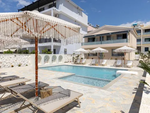 Piscina presso Dimitri Hotel, Himara
