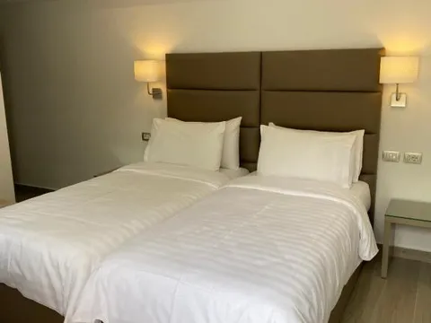 Camera del Golden View Residence a Dhërmi