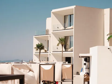 Außenansicht des Nobus Hotel & Spa in Vlora