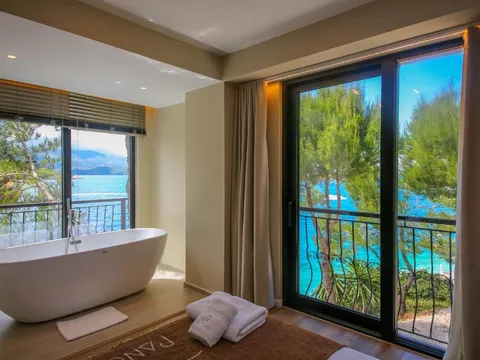 Bathroom at Hotel Panorama Ksamil in Ksamil
